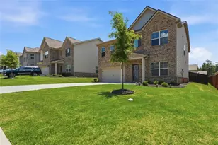 784 Lakehaven Ln, Loganville, GA 30052 - Photo 3