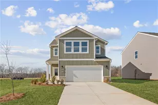 404 Bluegrass Ln, Rockmart, GA 30153 - Photo 1