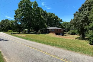 2281 Fork Creek Rd, Bowman, GA 30624 - Photo 13