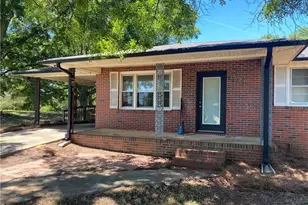 2281 Fork Creek Rd, Bowman, GA 30624 - Photo 7