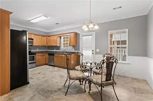 424 Buckboard Ln, Locust Grove, GA 30248 - Photo 7