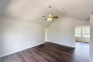 262 Lambert Overlook Cir, Carrollton, GA 30117 - Photo 7