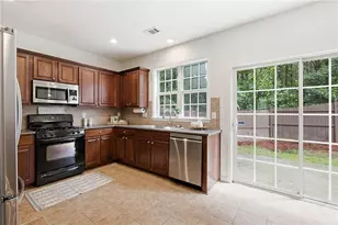 1752 Bentridge Dr NW, Kennesaw, GA 30144 - Photo 15
