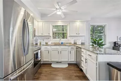 8470 Lake Drive, Snellville, GA 30039 - Photo 7