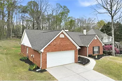 5989 Williamsport Drive, Flowery Branch, GA 30542 - Photo 3