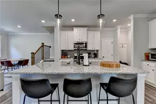 4573 Cypress Pk Dr, Gainesville, GA 30504 - Photo 3