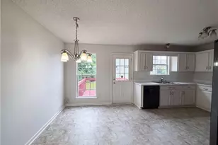 2690 Lolli Ct, Ellenwood, GA 30294 - Photo 7