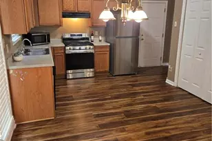 5745 Old Carriage Dr, Atlanta, GA 30349 - Photo 5