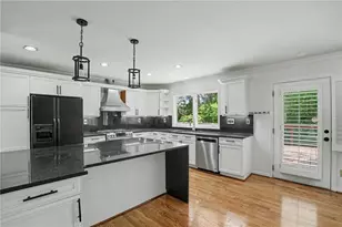625 Patrick Pl, Atlanta, GA 30328 - Photo 11