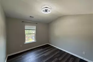 302 Highland Pointe Cir E, Dawsonville, GA 30534 - Photo 17