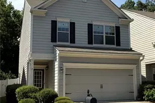 302 Highland Pointe Cir E, Dawsonville, GA 30534 - Photo 1