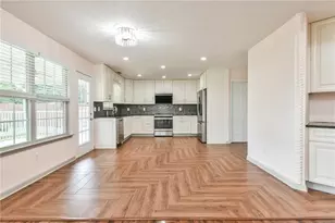 778 Roxholly Ln, Buford, GA 30518 - Photo 17