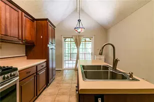 2526 Lorne Ct SW, Marietta, GA 30064 - Photo 7