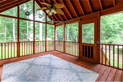 2526 Lorne Court SW, Marietta, GA 30064 - Photo 31