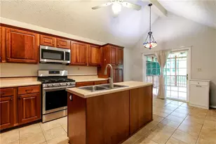 2526 Lorne Ct SW, Marietta, GA 30064 - Photo 5