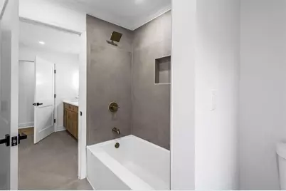 8920 Huntcliff Trce, Atlanta, GA 30350 - Photo 35