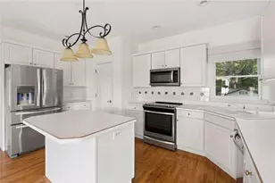 5630 Williams Shores Dr, Cumming, GA 30041 - Photo 13
