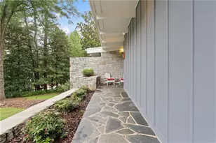 3781 Watkins Pl NE, Brookhaven, GA 30319 - Photo 3