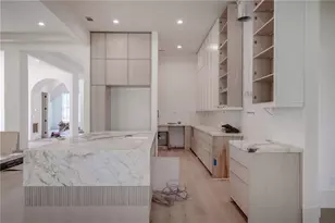 305 Hook St, Alpharetta, GA 30009 - Photo 17