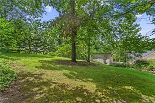204 Sherwood Dr, Calhoun, GA 30701 - Photo 5