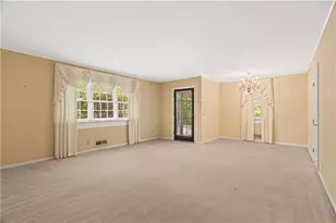 204 Sherwood Dr, Calhoun, GA 30701 - Photo 7