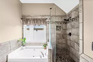 4250 Meadow View Ct, Cumming, GA 30041 - Photo 17