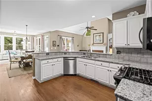 4250 Meadow View Ct, Cumming, GA 30041 - Photo 13