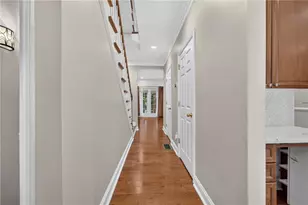 1735 Peachtree St NE, Atlanta, GA 30309 - Photo 3