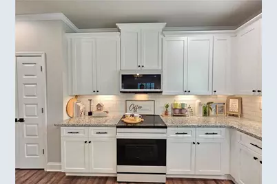 4959 Noble Village Way, Lilburn, GA 30047 - Photo 13