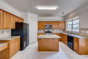 520 Midhurst Pl, Johns Creek, GA 30024 - Photo 13