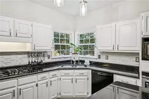 3401 Longfield Dr, Snellville, GA 30039 - Photo 9