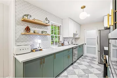 2373 Oxbow Circle, Stone Mountain, GA 30087 - Photo 5