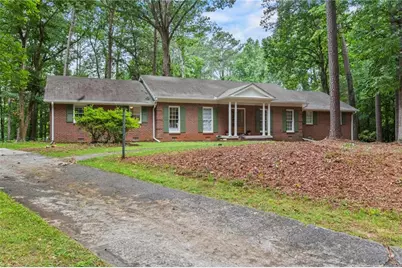 2373 Oxbow Circle, Stone Mountain, GA 30087 - Photo 1