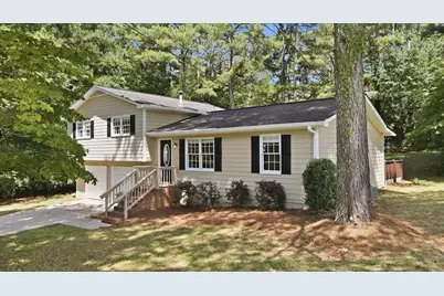 3692 Stoney View Drive, Marietta, GA 30062 - Photo 3