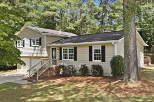 3692 Stoney View Dr, Marietta, GA 30062 - Photo 3