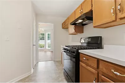 682 Stonemill Manor, Lithonia, GA 30058 - Photo 13
