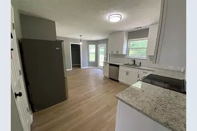 6506 Chestnut Lake Crossing, Lithonia, GA 30038 - Photo 7