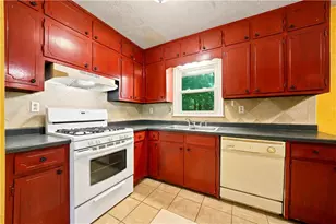 372 Plantation Blvd, Lawrenceville, GA 30046 - Photo 17
