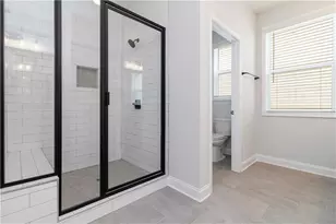 2000 Harvest Pond Cir, Suwanee, GA 30024 - Photo 7