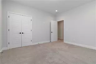2000 Harvest Pond Cir, Suwanee, GA 30024 - Photo 5
