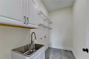 1238 Bloomsbury Ln, Gainesville, GA 30501 - Photo 31