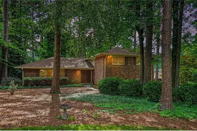 2113 Lavista Circle, Tucker, GA 30084 - Photo 5