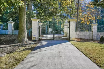 6020 Riverside Drive, Atlanta, GA 30328 - Photo 97