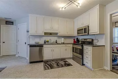 410 Winston Manor Drive, Winder, GA 30680 - Photo 13
