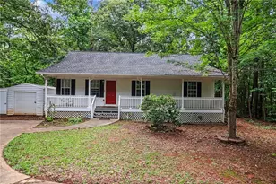 425 Tommy Thompson Way, Whitesburg, GA 30185 - Photo 1