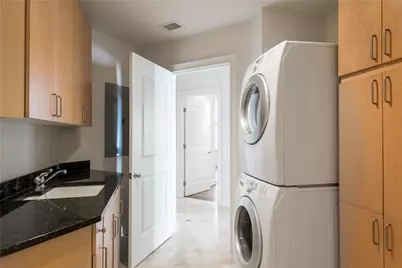 2828 Peachtree Road NE #1903, Atlanta, GA 30305 - Photo 23