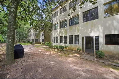 80 Chaumont Square NW, Atlanta, GA 30327 - Photo 23