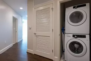 1080 Peachtree St NE, Atlanta, GA 30309 - Photo 17