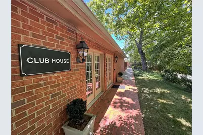 17 Willow Glen NE, Atlanta, GA 30342 - Photo 41