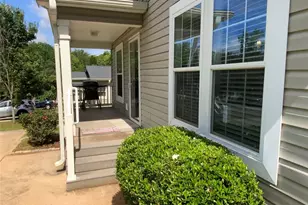 130 Bob White Ln, Newnan, GA 30263 - Photo 3